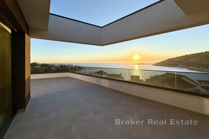 Image No.2-Villa de 3 chambres à vendre à Rogoznica