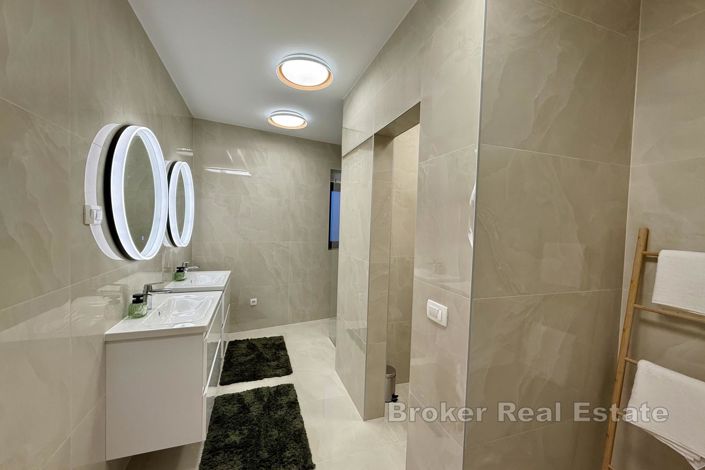 Image No.21-Villa de 3 chambres à vendre à Rogoznica