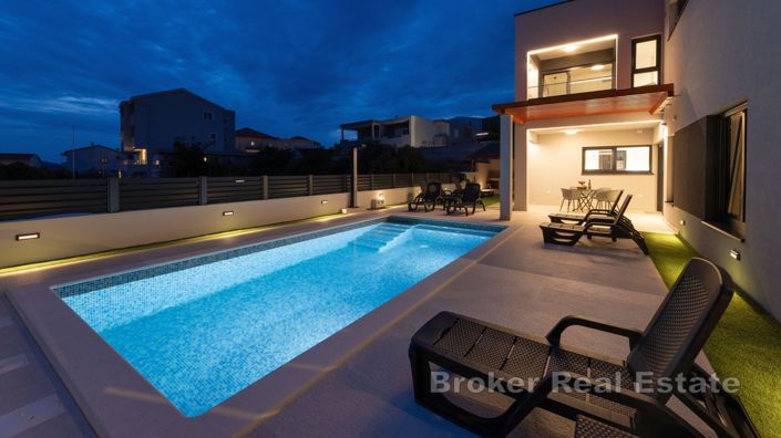 Image No.19-Villa de 5 chambres à vendre à Trogir