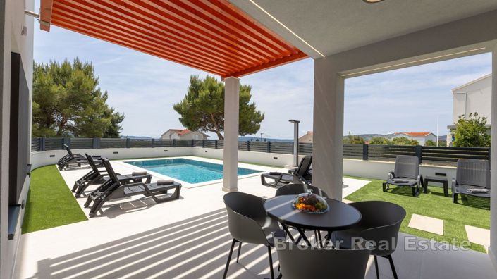 Image No.4-Villa de 5 chambres à vendre à Trogir