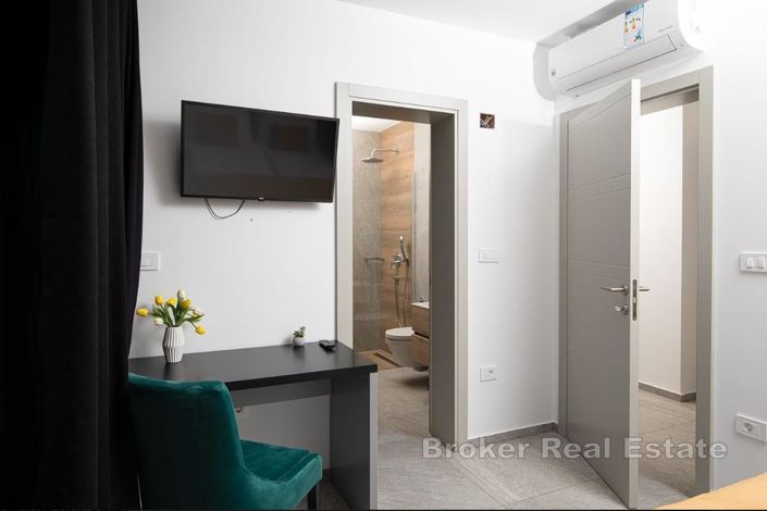 Image No.7-8 Bed Villa for sale