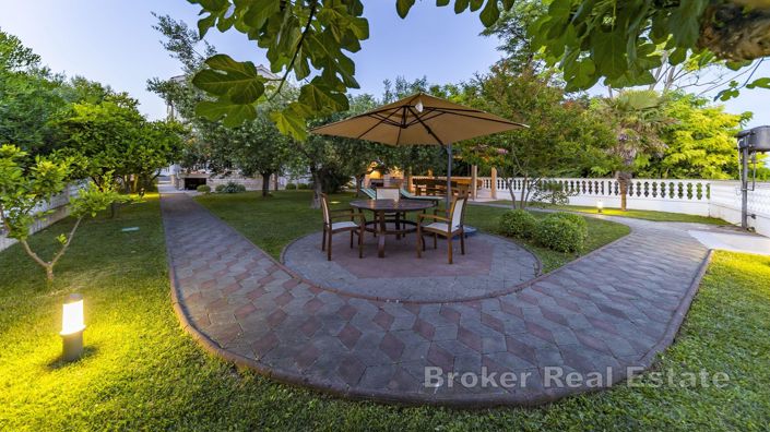 Image No.18-6 Bed Villa for sale