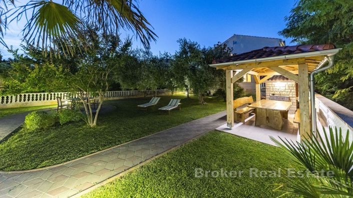 Image No.19-6 Bed Villa for sale