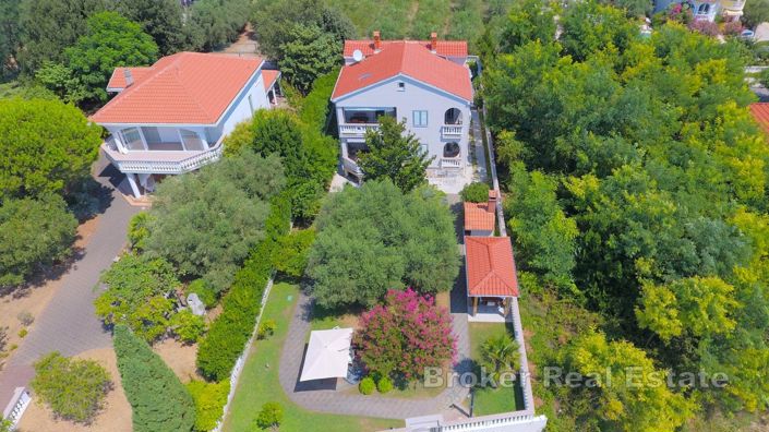 Image No.3-6 Bed Villa for sale