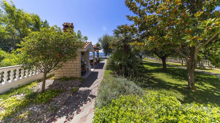 Image No.4-6 Bed Villa for sale