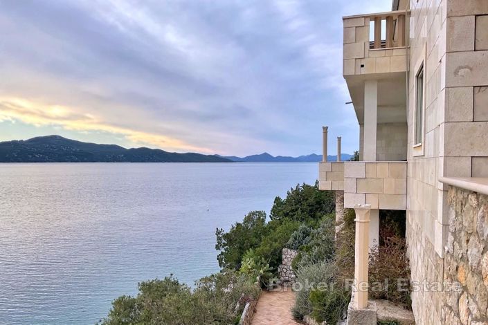 Image No.9-4 Bed Villa for sale