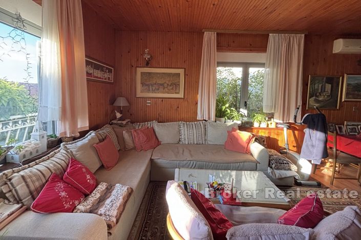 Image No.3-7 Bed Villa for sale