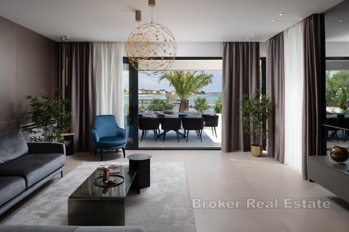 Image No.9-4 Bed Villa for sale