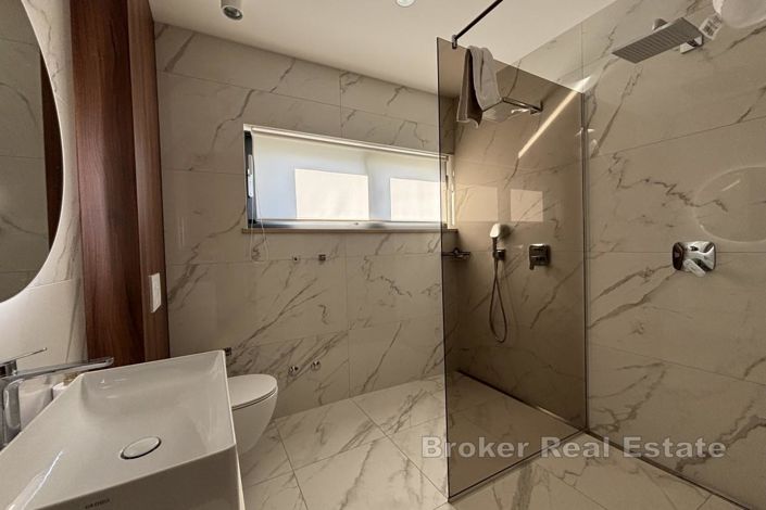 Image No.16-Villa de 4 chambres à vendre à Ciovo