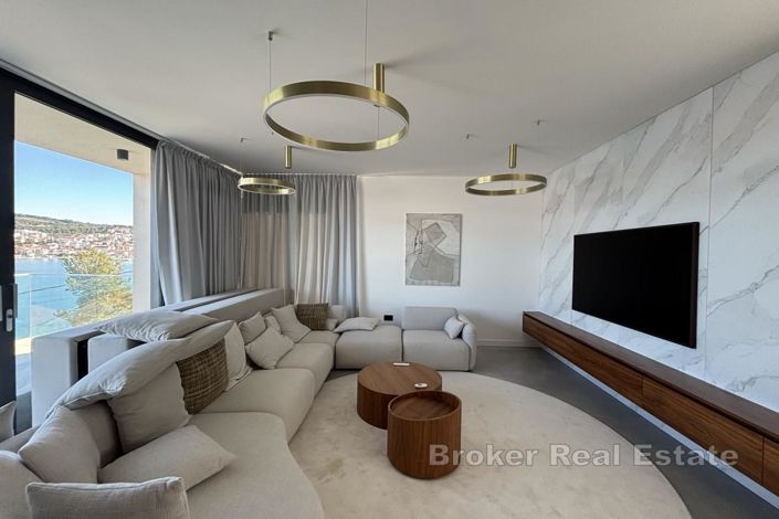 Image No.3-Villa de 4 chambres à vendre à Ciovo