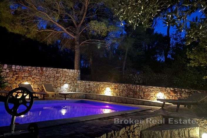 Image No.22-11 Bed Villa for sale