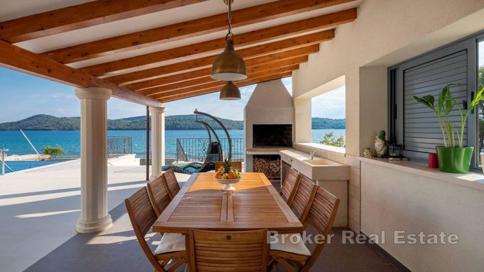 Image No.5-7 Bed Villa for sale