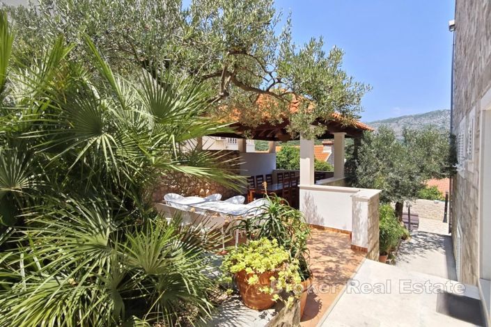 Image No.4-9 Bed Villa for sale