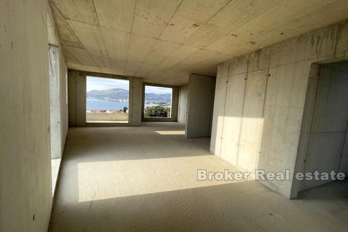 Image No.5-12 Bed Villa for sale