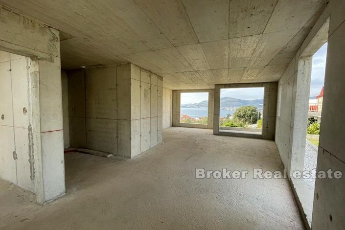 Image No.9-12 Bed Villa for sale