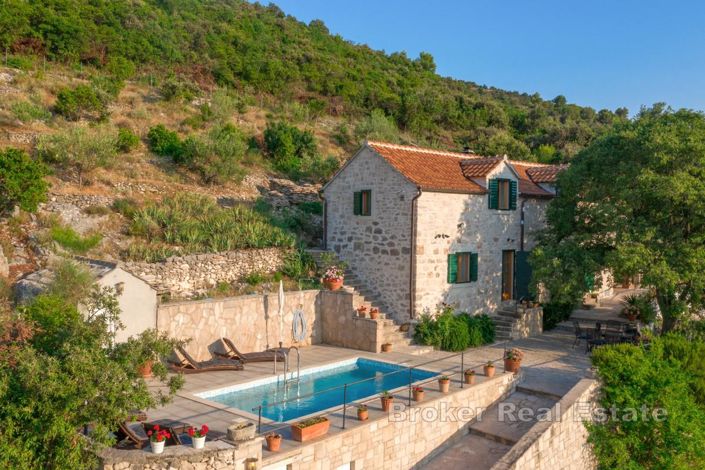 Image No.3-3 Bed Villa for sale