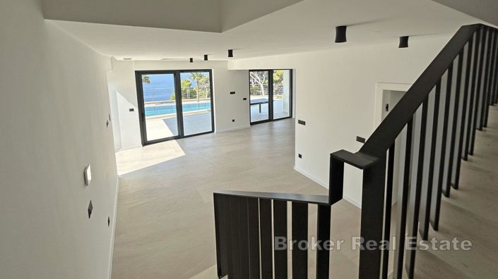 Image No.9-Villa de 4 chambres à vendre à Makarska