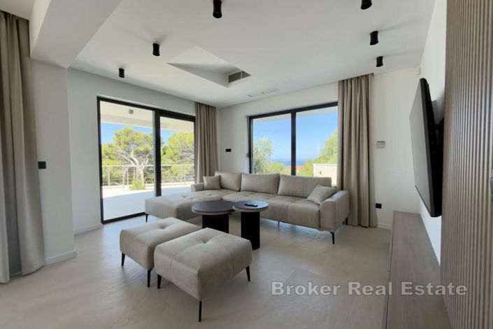 Image No.9-4 Bed Villa for sale