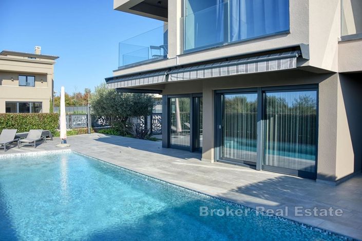 Image No.2-3 Bed Villa for sale