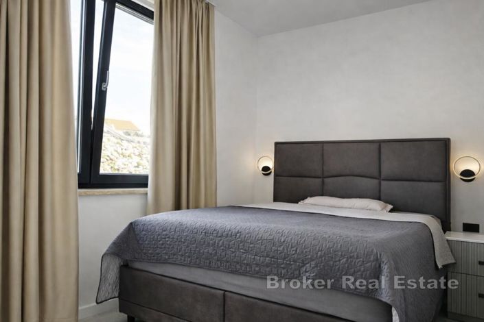 Image No.10-5 Bed Villa for sale