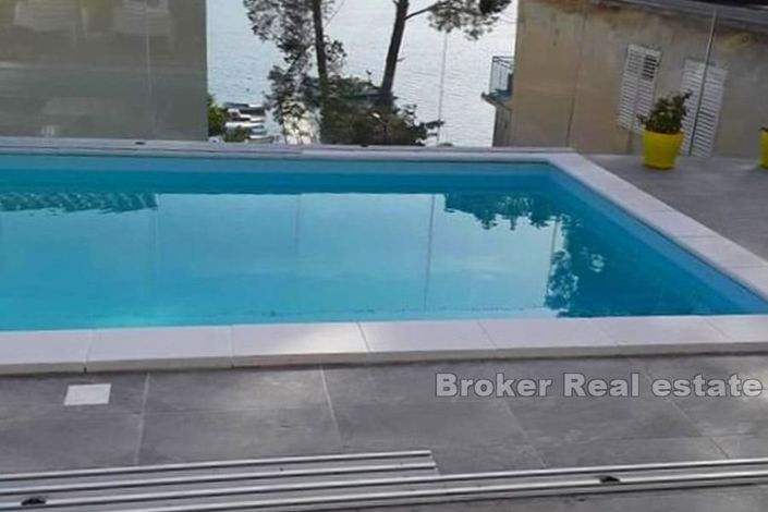 Image No.12-13 Bed Villa for sale