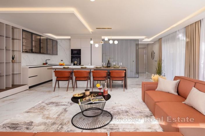 Image No.5-4 Bed Villa for sale