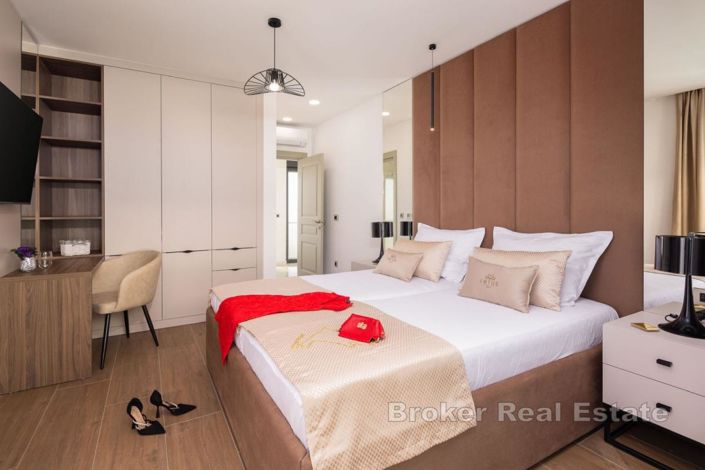 Image No.9-4 Bed Villa for sale