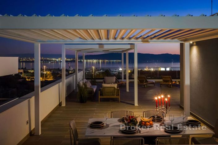 Image No.3-4 Bed Villa for sale