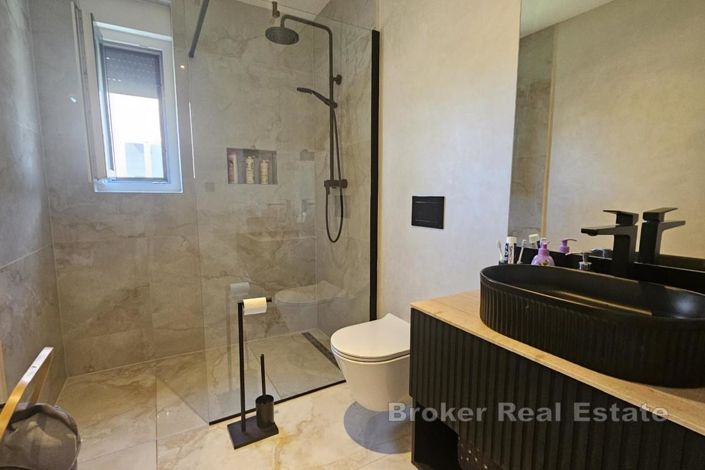 Image No.7-3 Bed Apartment for sale