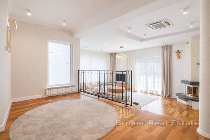 Image No.5-4 Bed Villa for sale