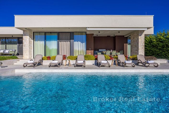 Image No.2-Villa de 3 chambres à vendre à Novigrad