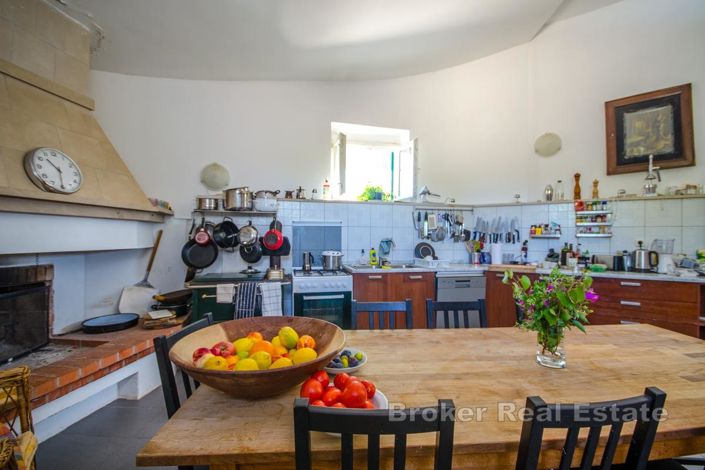 Image No.16-5 Bed Villa for sale