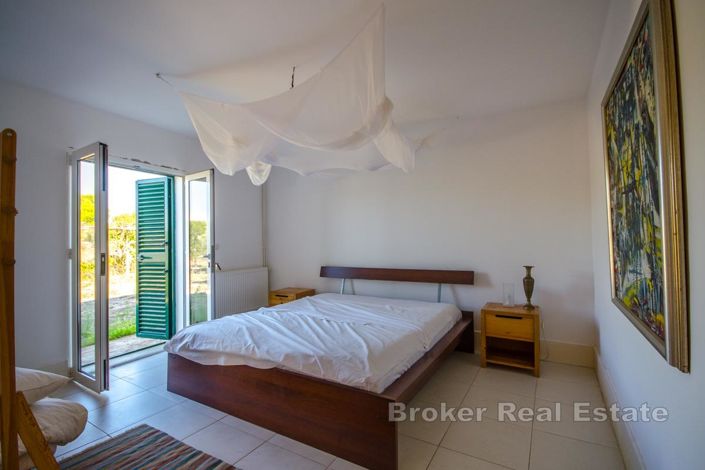 Image No.20-5 Bed Villa for sale