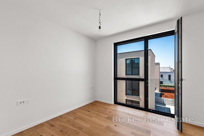 Image No.6-3 Bed Apartment for sale