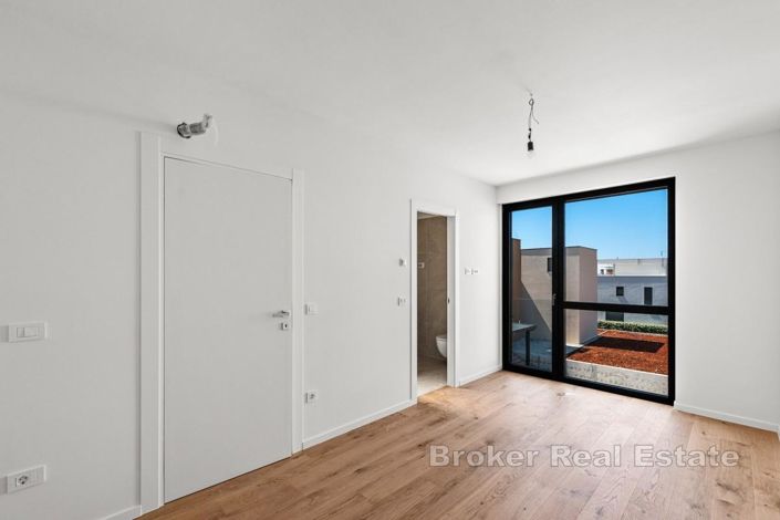 Image No.7-3 Bed Apartment for sale