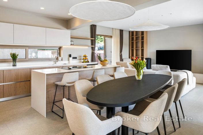 Image No.7-3 Bed Villa for sale