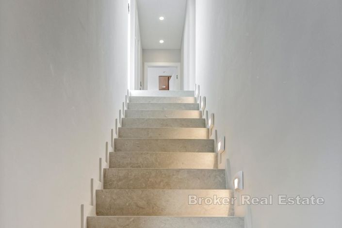 Image No.9-3 Bed Villa for sale