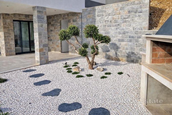 Image No.3-4 Bed Villa for sale