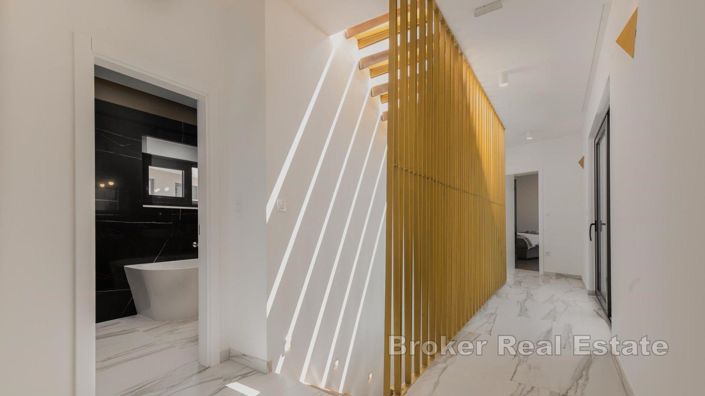 Image No.12-Villa de 4 chambres à vendre à Split