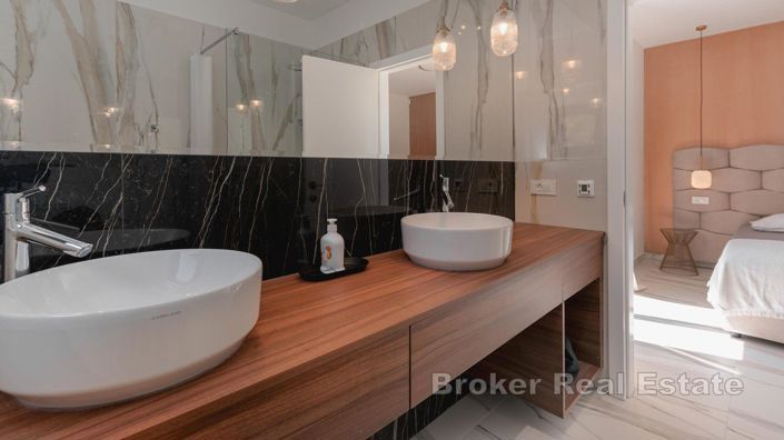 Image No.14-Villa de 4 chambres à vendre à Split