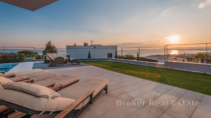 Image No.2-Villa de 4 chambres à vendre à Split