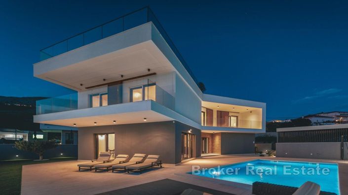 Image No.20-Villa de 4 chambres à vendre à Split