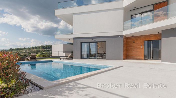 Image No.3-Villa de 4 chambres à vendre à Split