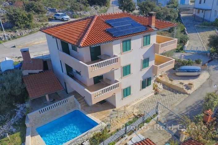 Image No.2-12 Bed Villa for sale