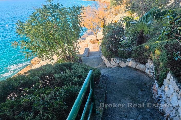 Image No.20-12 Bed Villa for sale