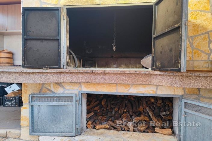 Image No.6-12 Bed Villa for sale