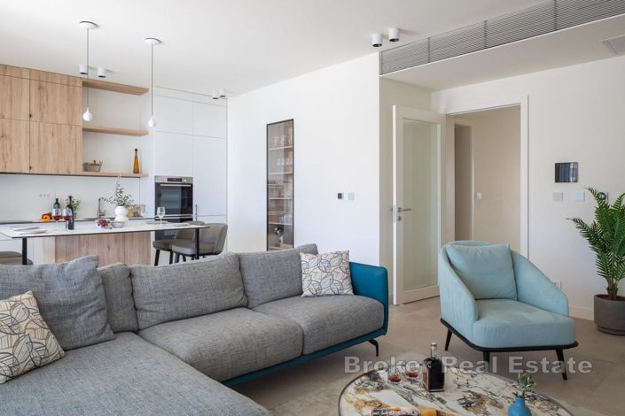 Image No.10-6 Bed Villa for sale