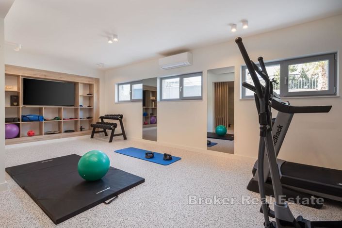 Image No.16-6 Bed Villa for sale