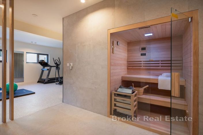 Image No.19-6 Bed Villa for sale