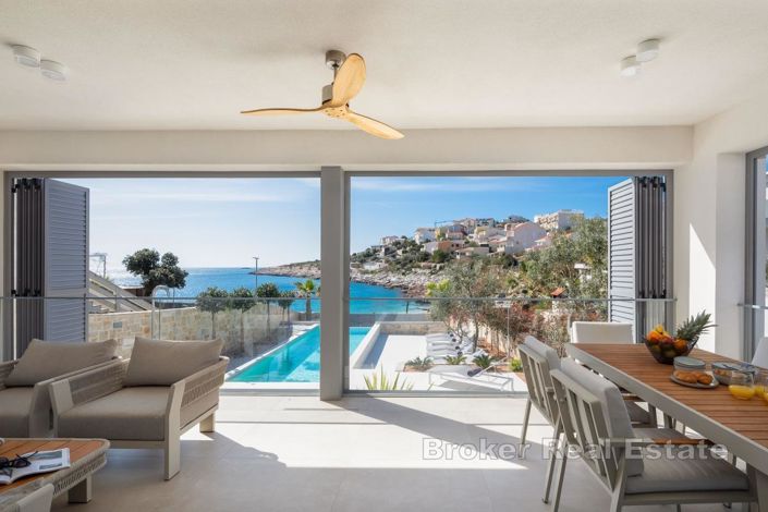 Image No.3-6 Bed Villa for sale